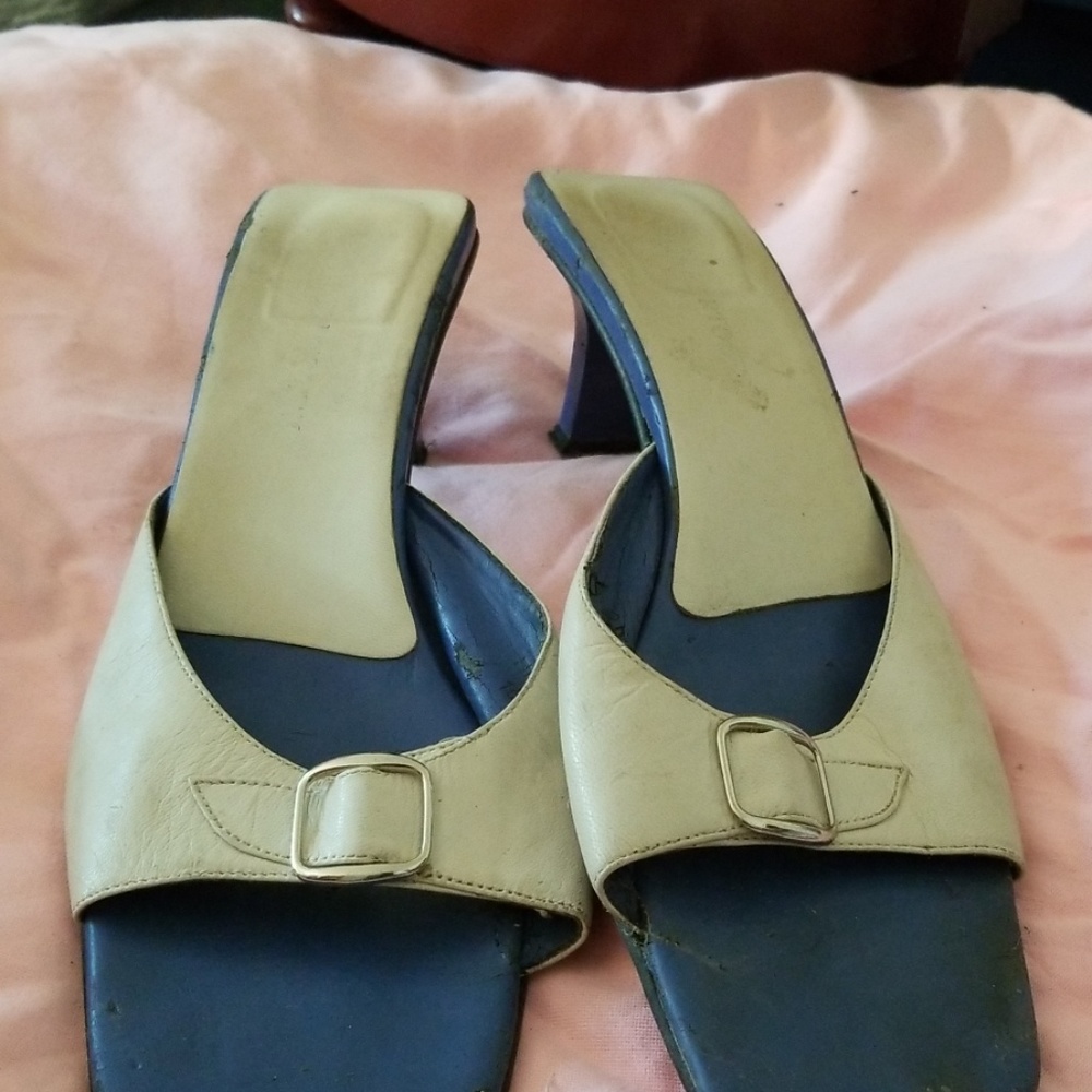Leather sandals